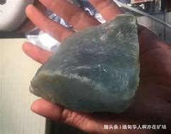 手镯翡翠取不下来