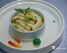 小鲨鱼呐（个人资料、信息、简介）